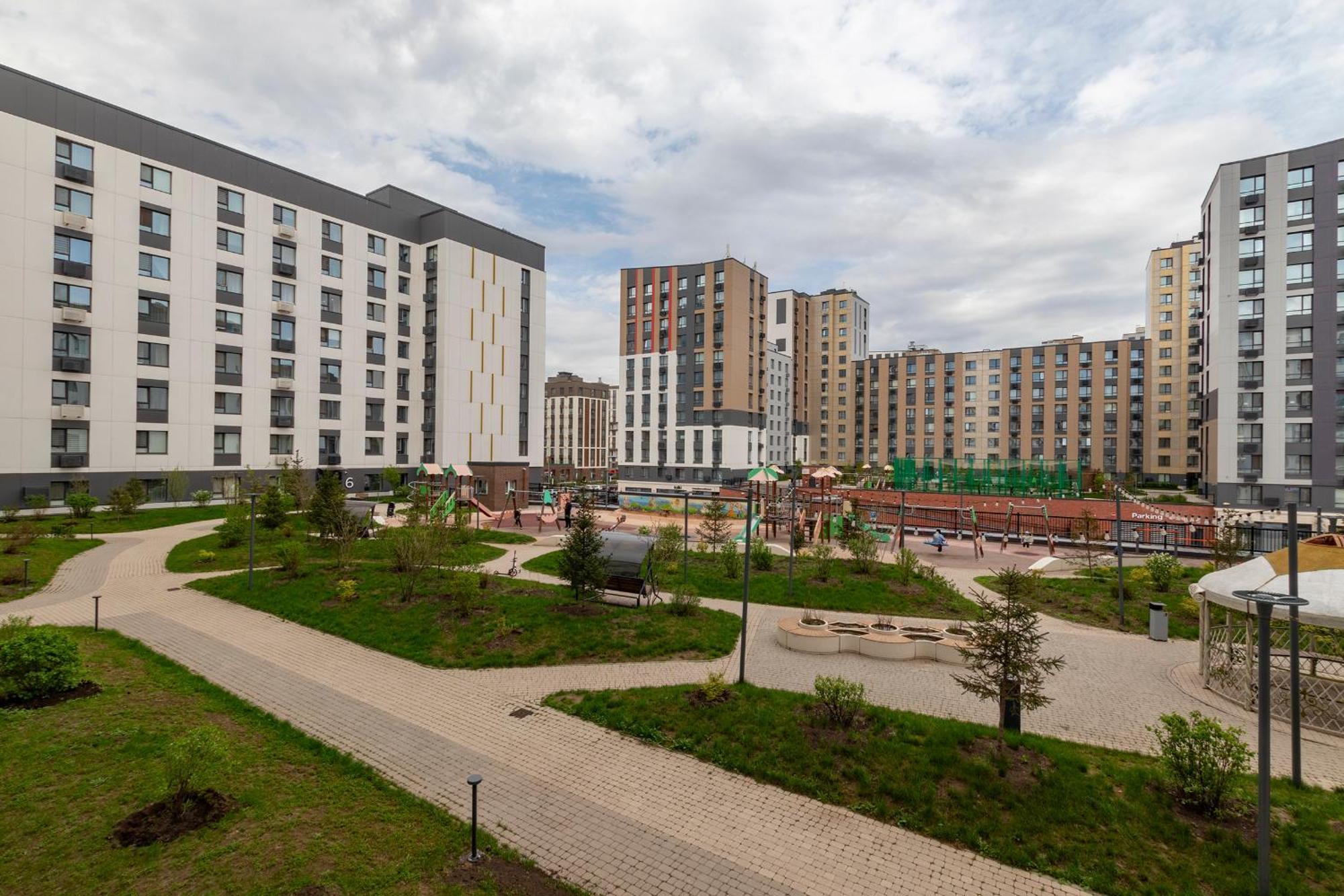 Raisson Aparthotel Af96 Хан Шатыр Astana Bagian luar foto